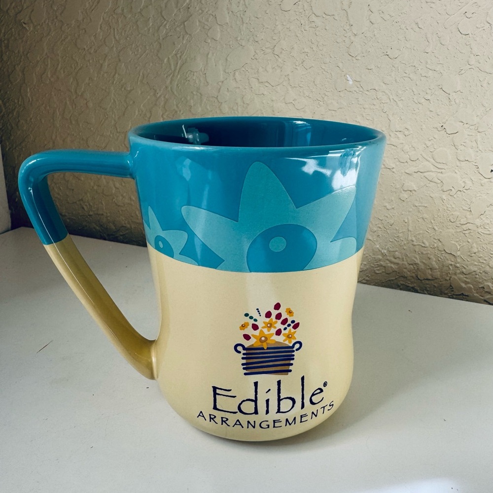 NWOT Edible Blue and Cream Mug, 16oz 🦋
